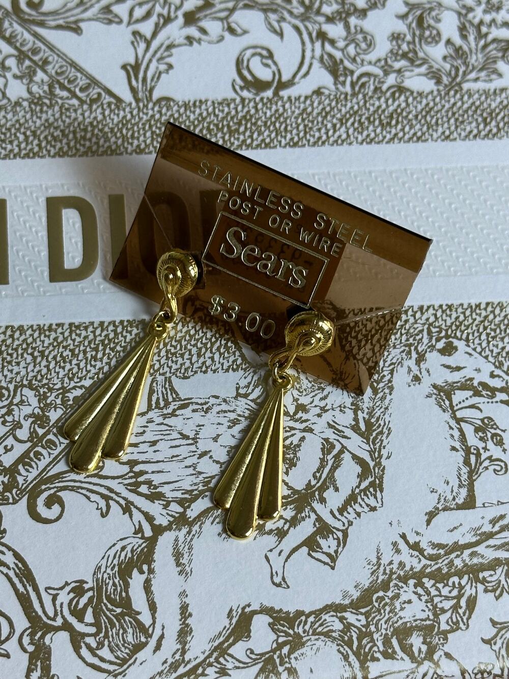 BOGO FREE VTG SEARS GOLD EARRINGS